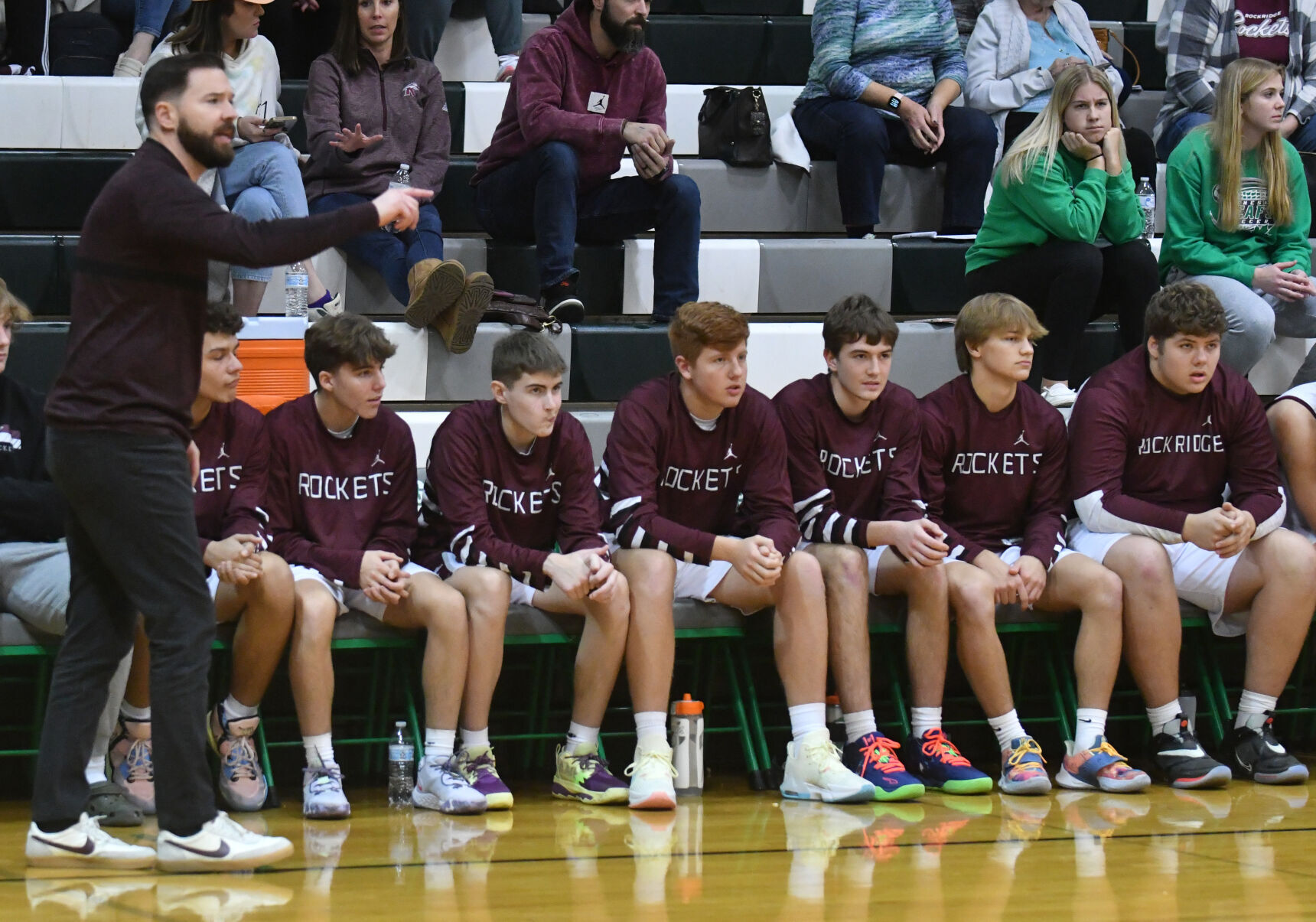 90-year-old Geneseo woman gets college degree 112622-qc-spt-ut-rockridge hoops-061